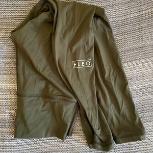 FLEO El Toro 25” leggings